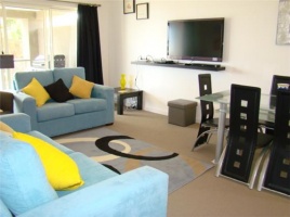 Apartment 3 Lounge2